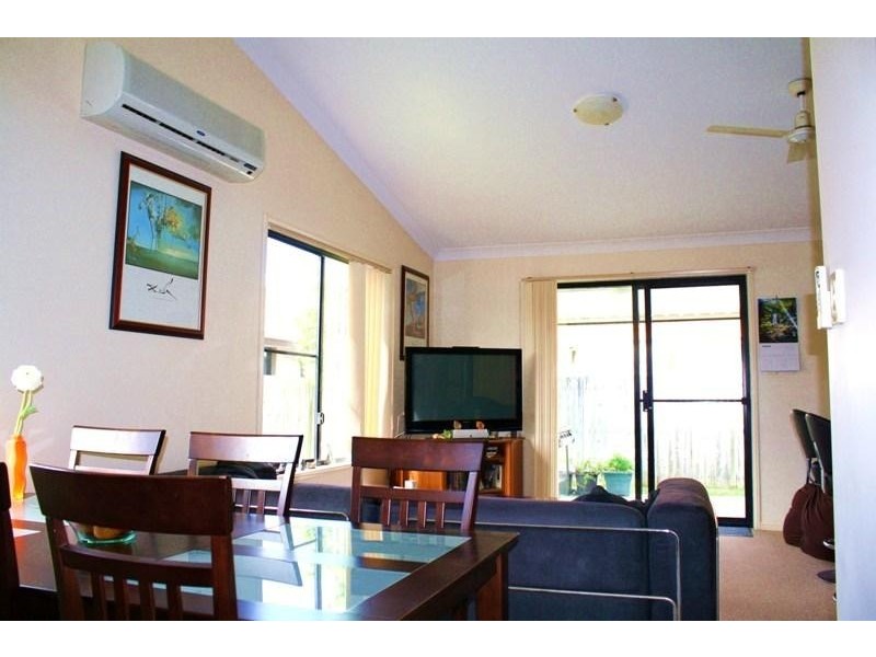 67 Serafina Drive HELENSVALE 4212, Helensvale QLD 4212