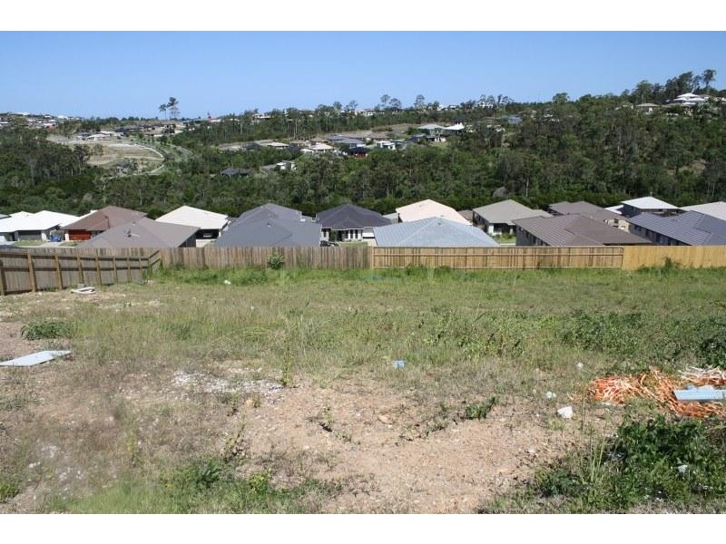 18 Barrington Street PACIFIC PINES 4211, Pacific Pines QLD 4211