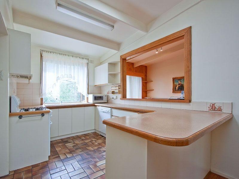 30 Lincoln Avenue GLEN WAVERLEY 3150, Glen Waverley VIC 3150