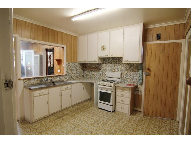 24 Marshall Avenue, Clayton VIC 3168