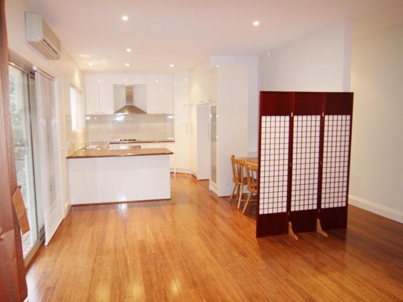 2/34 Kerrie Road GLEN WAVERLEY 3150, Glen Waverley VIC 3150