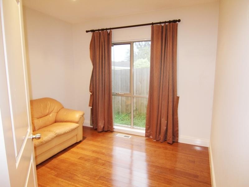 2/34 Kerrie Road GLEN WAVERLEY 3150, Glen Waverley VIC 3150