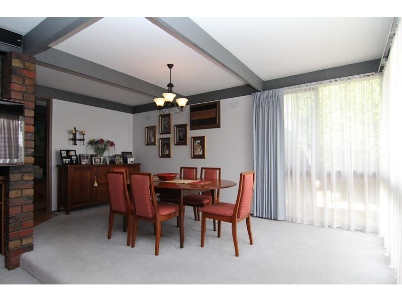 15 Outlook Drive DANDENONG NORTH 3175, Dandenong North VIC 3175