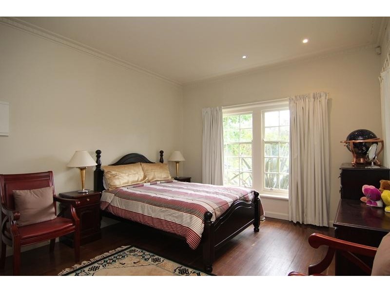 1234 Old Burke Road KEW EAST 3102, Kew East VIC 3102