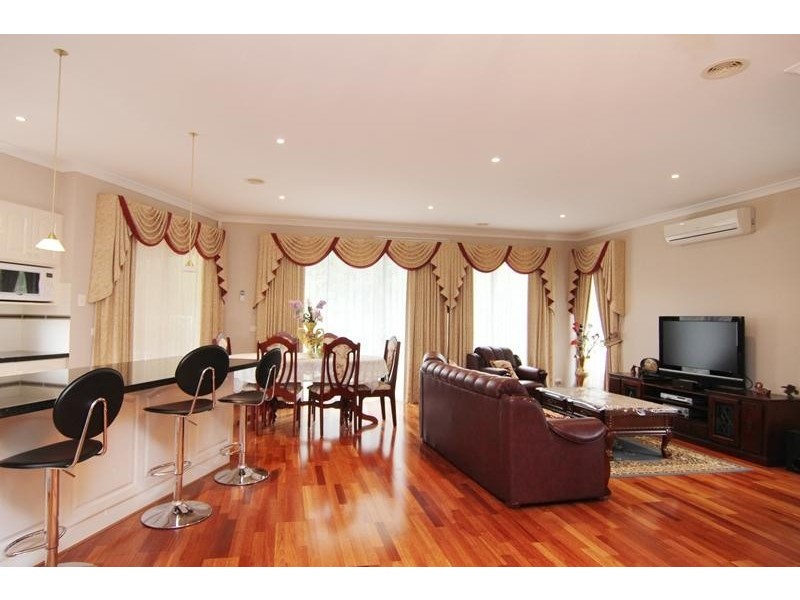 1A Rowitta Drive GLEN WAVERLEY 3150, Glen Waverley VIC 3150