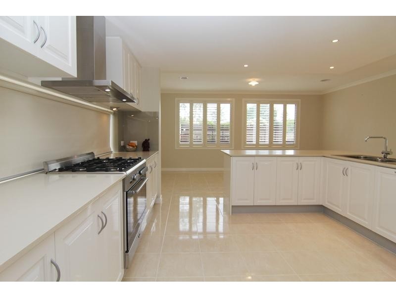 4 Tambo Court GLEN WAVERLEY 3150, Glen Waverley VIC 3150