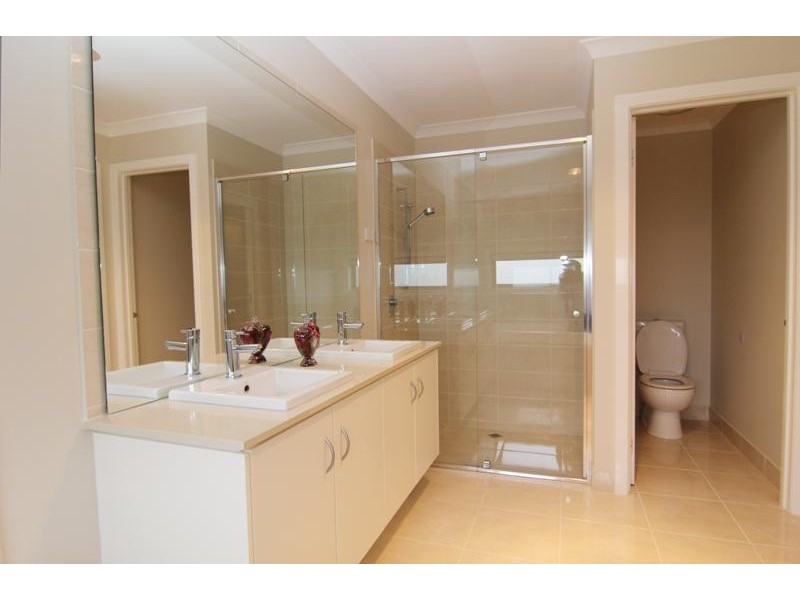 4 Tambo Court GLEN WAVERLEY 3150, Glen Waverley VIC 3150