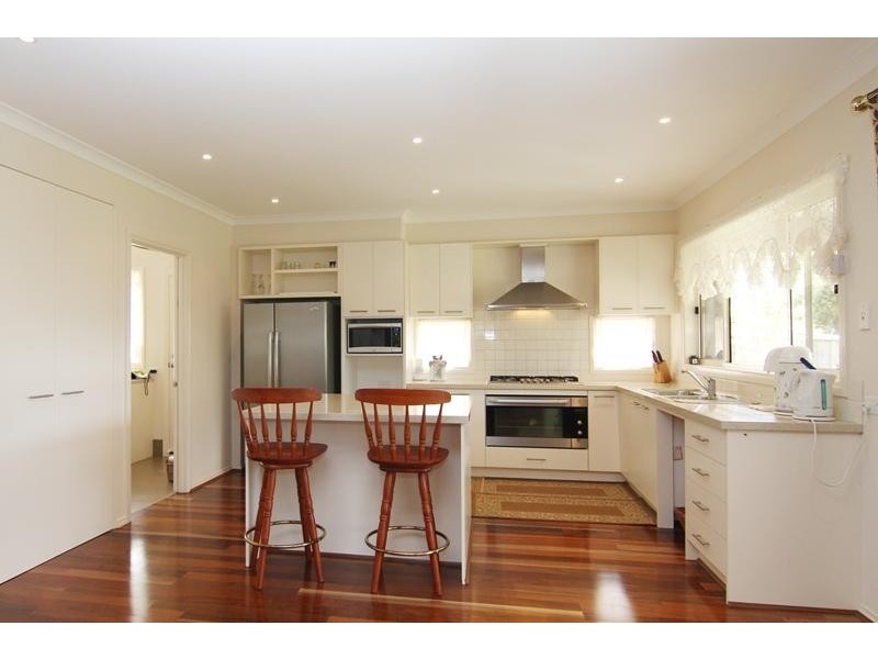 6 Gyton Avenue GLEN WAVERLEY 3150, Glen Waverley VIC 3150