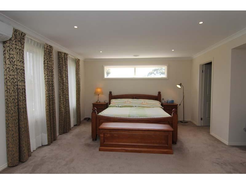 6 Gyton Avenue GLEN WAVERLEY 3150, Glen Waverley VIC 3150