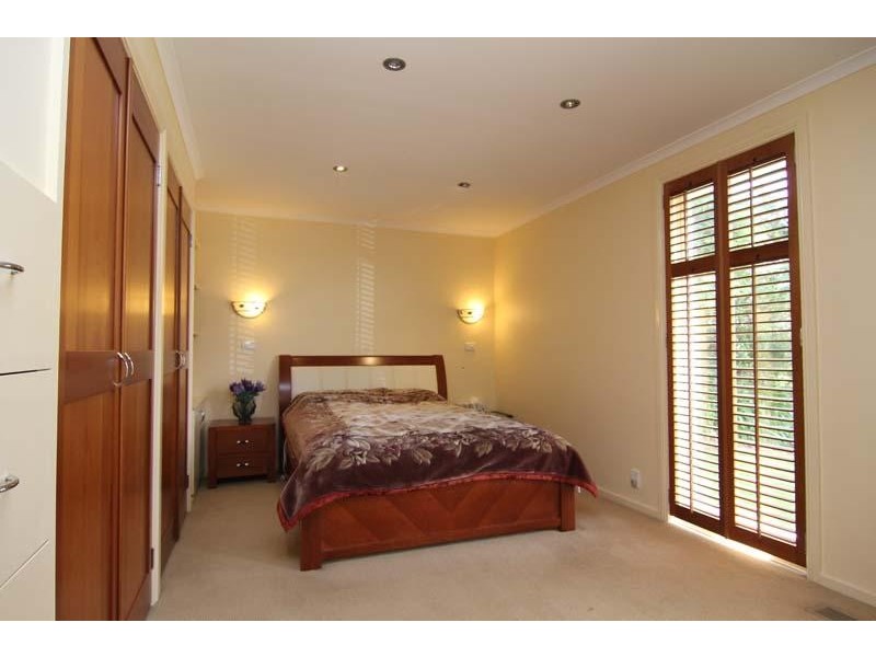 18 Ajax Drive WHEELERS HILL 3150, Wheelers Hill VIC 3150