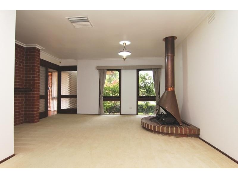 21 Minerva Crescent VERMONT SOUTH 3133, Vermont South VIC 3133