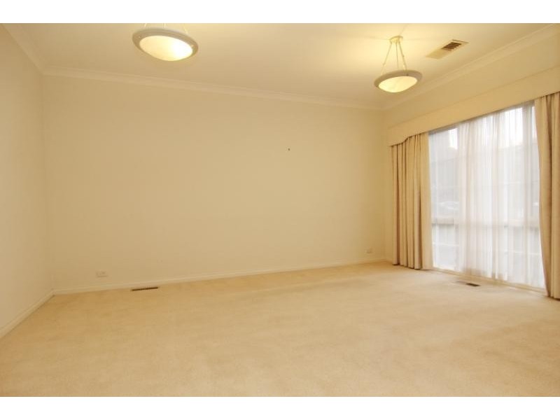 1/20 Barbara Avenue GLEN WAVERLEY 3150, Glen Waverley VIC 3150