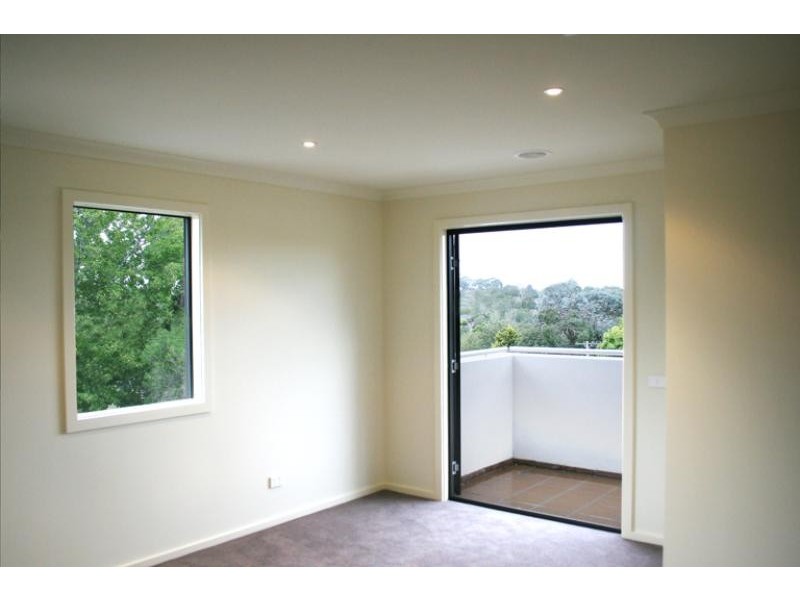 9 St Johns Wood Road MOUNT WAVERLEY 3149, Mount Waverley VIC 3149
