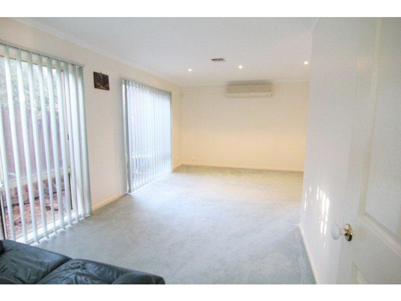 6 Charlotte Street GLEN WAVERLEY 3150, Glen Waverley VIC 3150