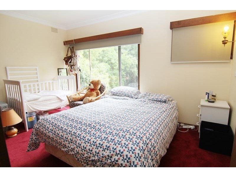 20 Shaw Street, Ashwood VIC 3147