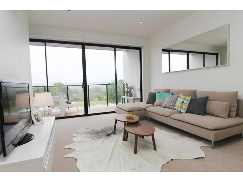 1 Magnolia Walk, Burwood VIC 3125