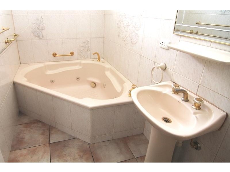 34 Springvale Road GLEN WAVERLEY 3150, Glen Waverley VIC 3150