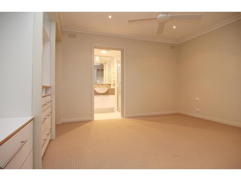 263 Stud Road, Wantirna South VIC 3152