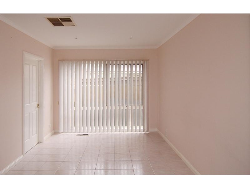 2/84 Leeds  Road, Mount Waverley VIC 3149