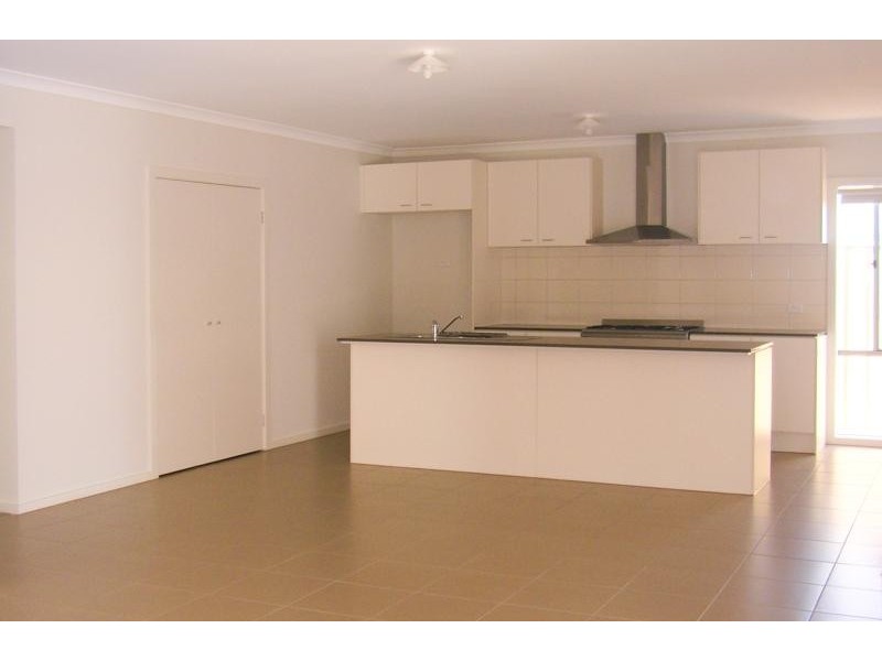 89 Westwood Boulevard, Keysborough VIC 3173