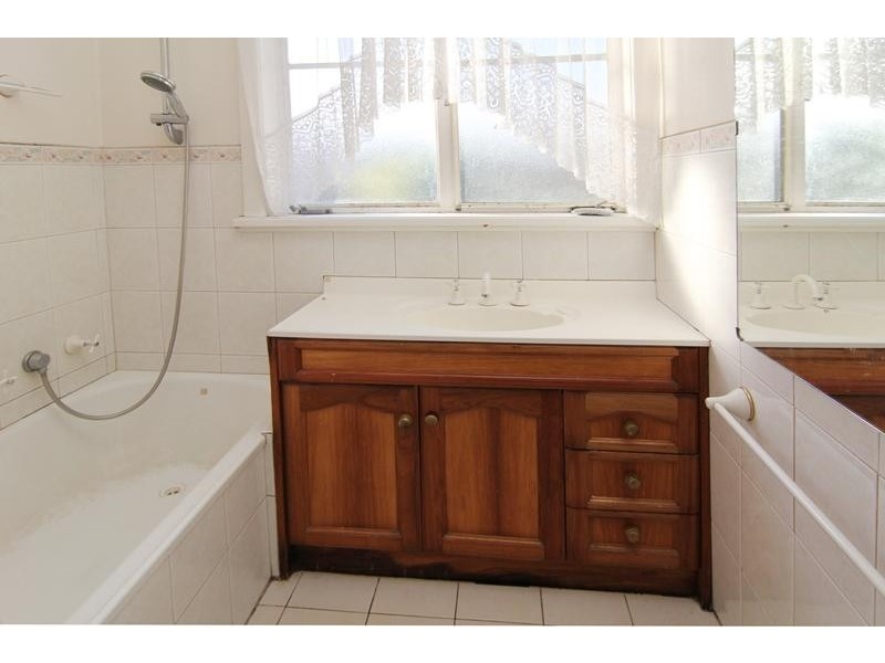 306 Blackburn Road, Glen Waverley VIC 3150