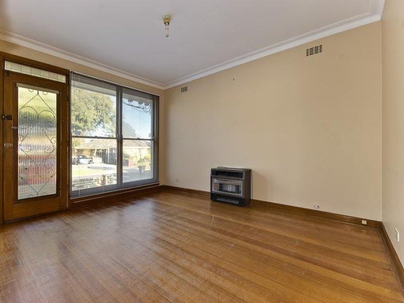 1/8 Laburnum Street, Parkdale VIC 3195