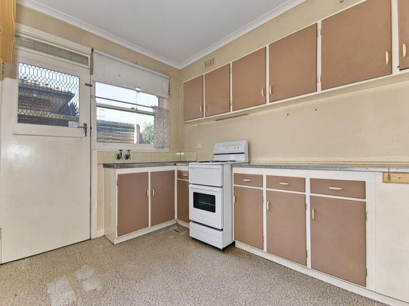 1/8 Laburnum Street, Parkdale VIC 3195