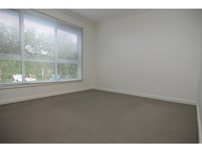 1/8 Laburnum Street, Parkdale VIC 3195