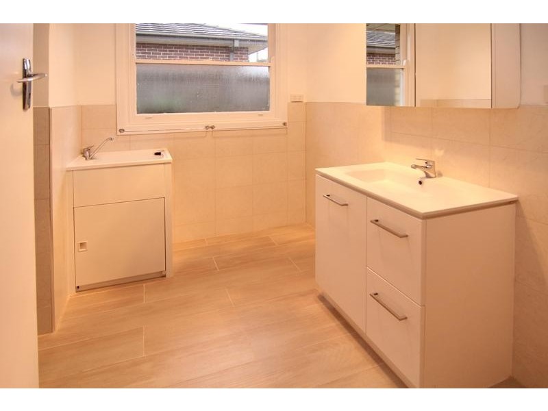 1/8 Laburnum Street, Parkdale VIC 3195