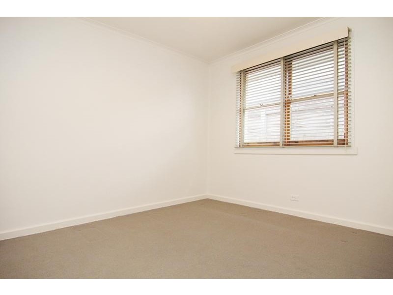 1/8 Laburnum Street, Parkdale VIC 3195