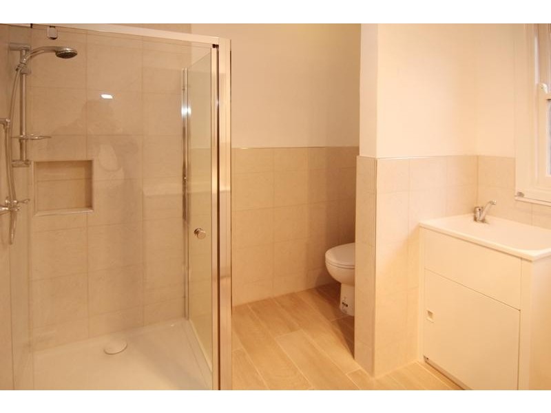 1/8 Laburnum Street, Parkdale VIC 3195