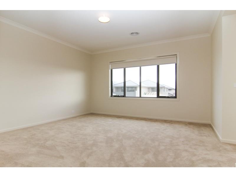 6 Red Brush Drive, Keysborough VIC 3173