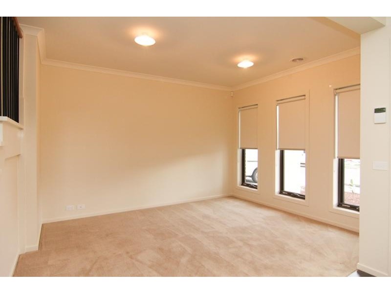 6 Red Brush Drive, Keysborough VIC 3173