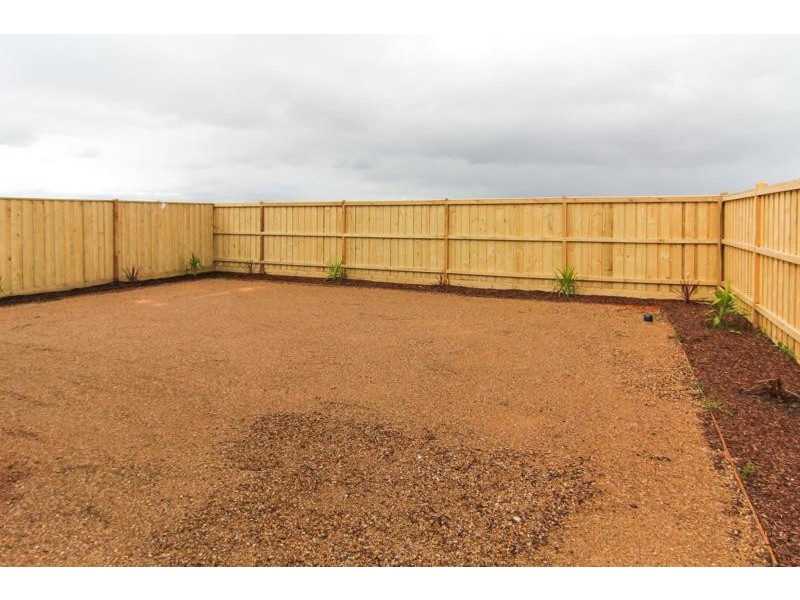 6 Red Brush Drive, Keysborough VIC 3173