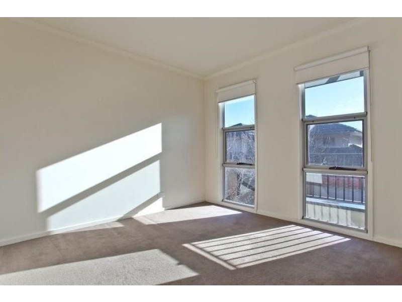 8/3 Keylana Boulevard, Mount Waverley VIC 3149