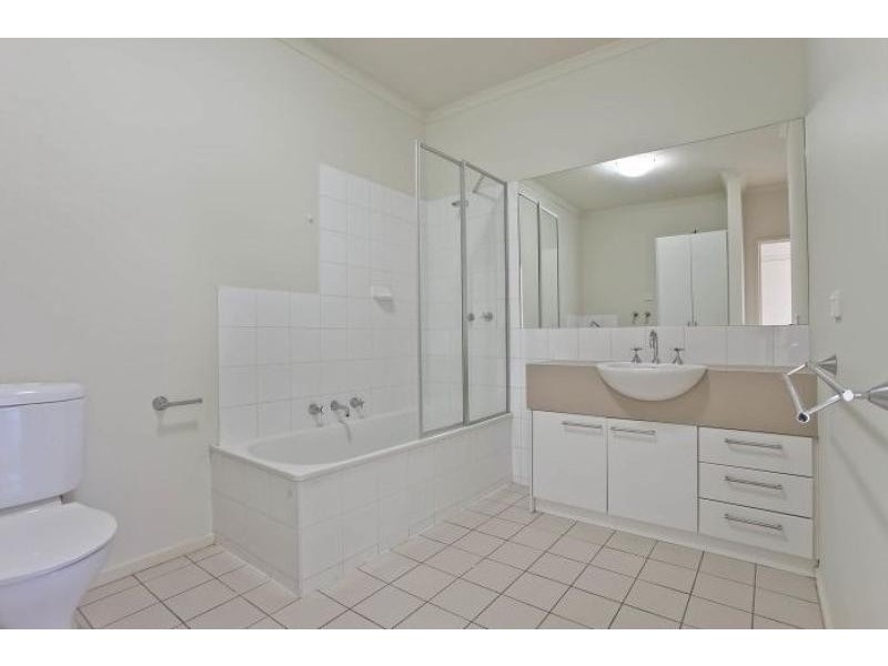 8/3 Keylana Boulevard, Mount Waverley VIC 3149