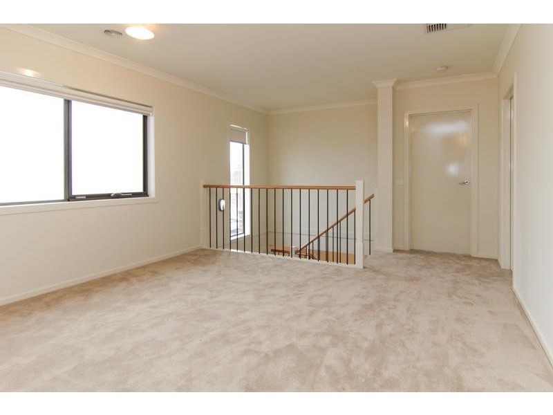 6 Red Brush Drive, Keysborough VIC 3173