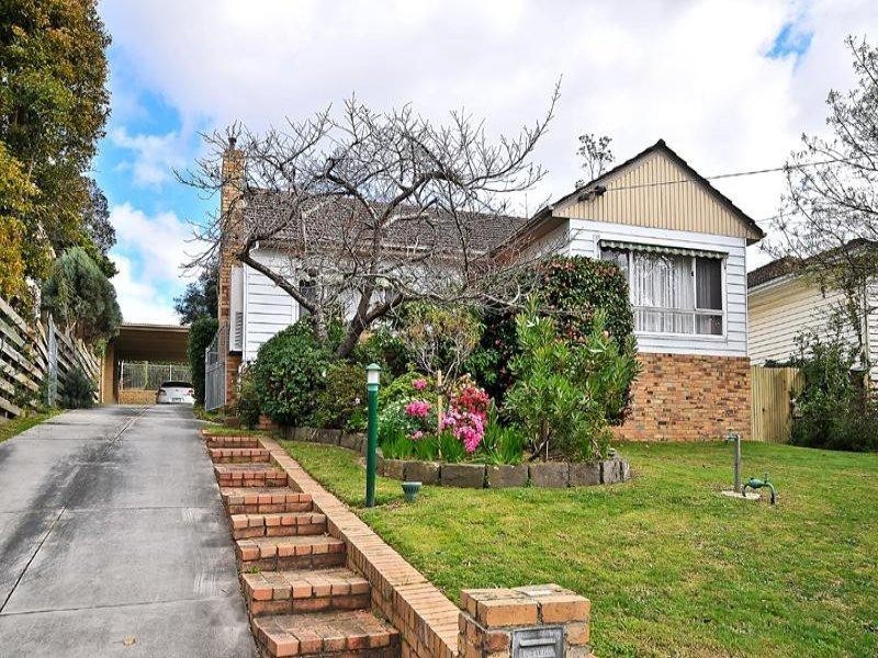 13 Ivanhoe Street, Glen Waverley VIC 3150