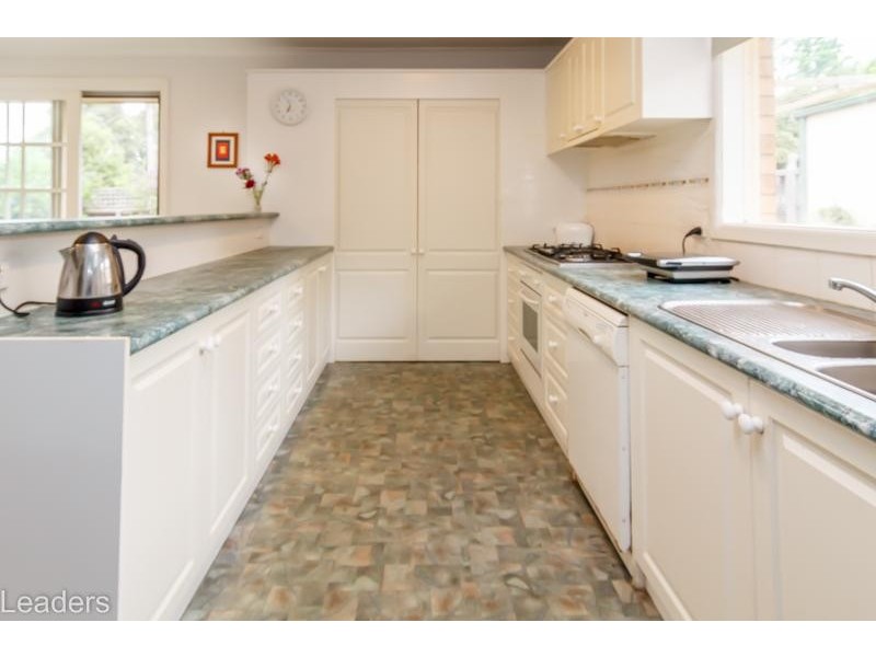 14 Knaith Road, Ringwood East VIC 3135