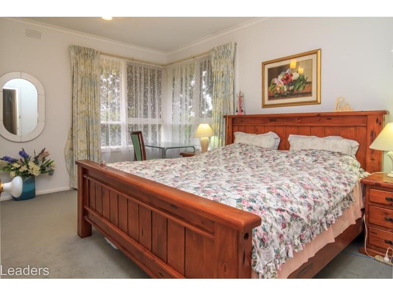 14 Knaith Road, Ringwood East VIC 3135