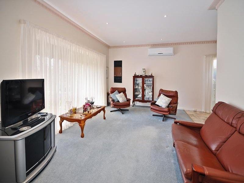 13 Ivanhoe Street, Glen Waverley VIC 3150