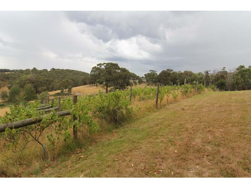 70 Stanton Grove, Lilydale VIC 3140