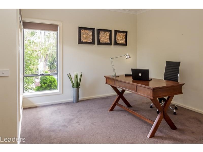 9 St Johns Wood Road, Mount Waverley VIC 3149