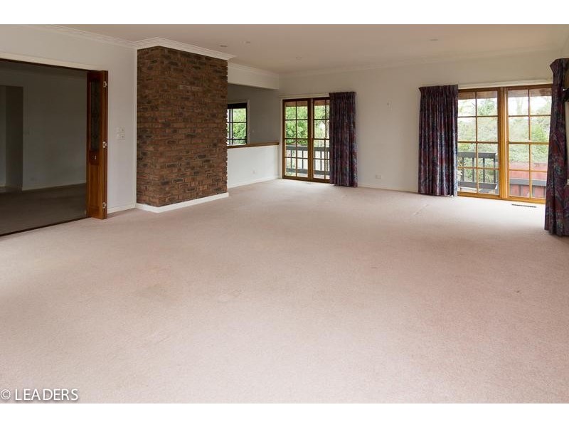 31 Charlotte Street, Glen Waverley VIC 3150