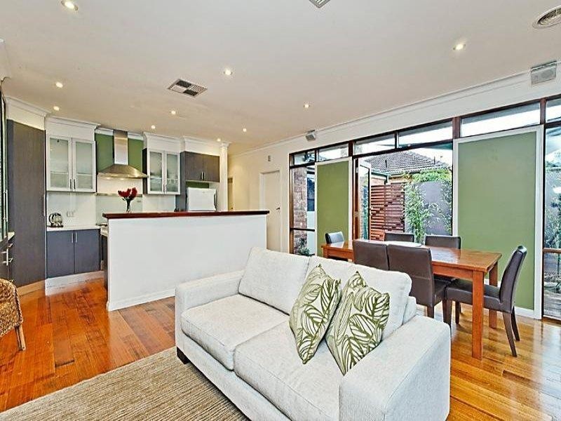 38 Mackie Road, Bentleigh East VIC 3165