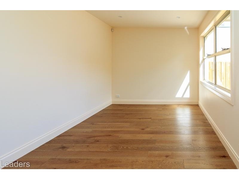3/2 Adams  Avenue, Glen Waverley VIC 3150