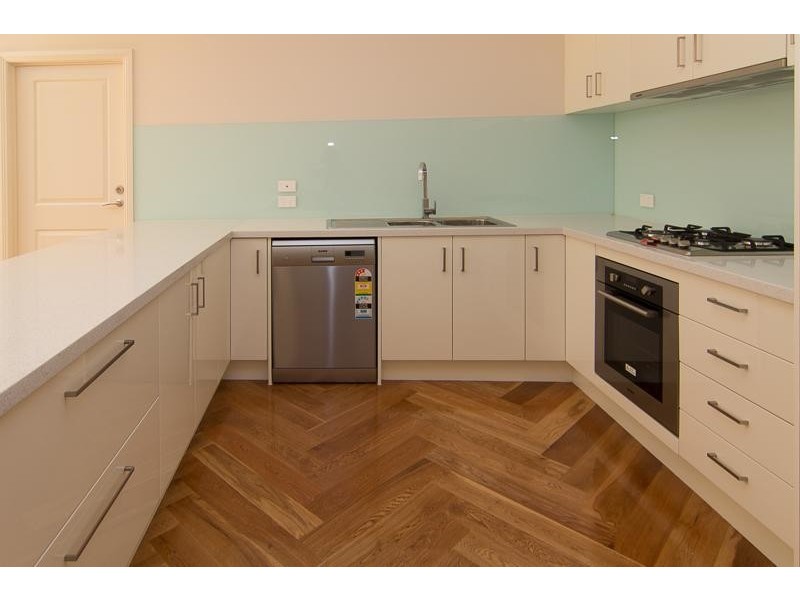 1/36 Pepperell Avenue, Glen Waverley VIC 3150