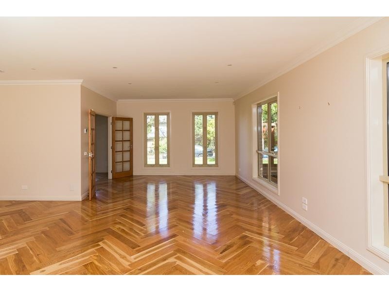 1/36 Pepperell Avenue, Glen Waverley VIC 3150