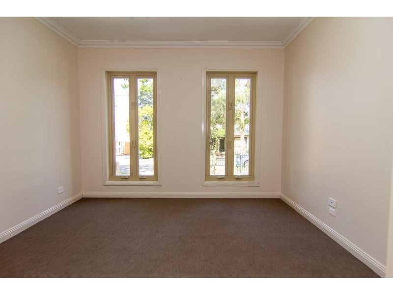 1/36 Pepperell Avenue, Glen Waverley VIC 3150