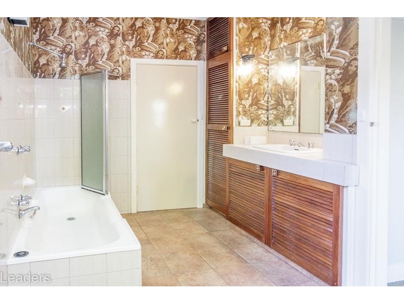 21 Alvie Road, Mount Waverley VIC 3149